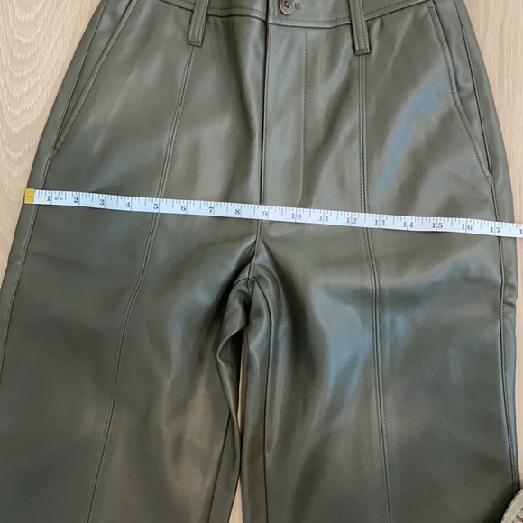 Madewell vegan pants+Green faux leather + cropped - Picture 9 of 10